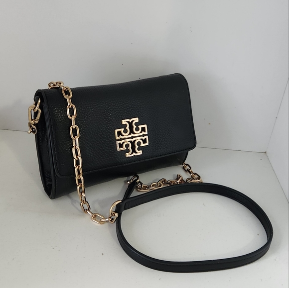 Tory Burch Handbags - Like New!Tory Burch Black Pebbled Leather Crossbody Bag